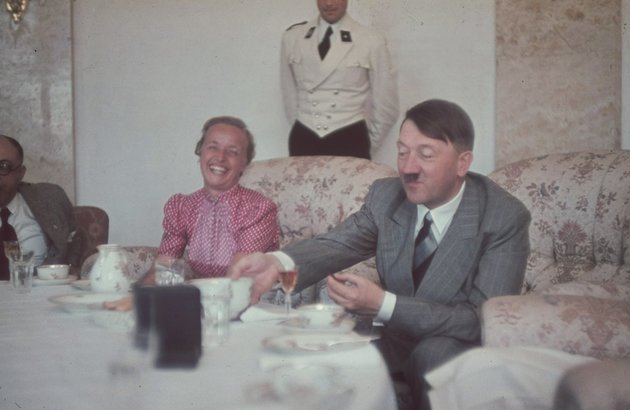 Hitler eltitkolt kapcsolata: Eva Braun