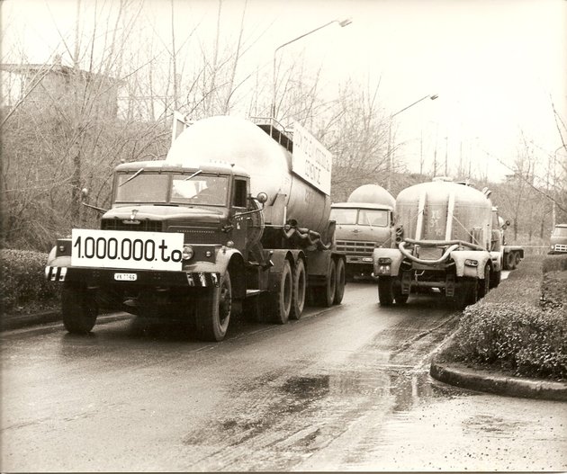Évi egymillió tonna cement (1972) (Forrás: DDC)