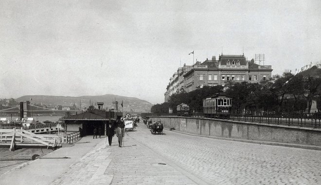 Ellenzői évtizedekig hátráltatták megépítését, ma már turistalátványosság a 2-es villamos