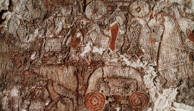 Mit jelképezhet a rejtélyes alak a viking-kori kárpiton?