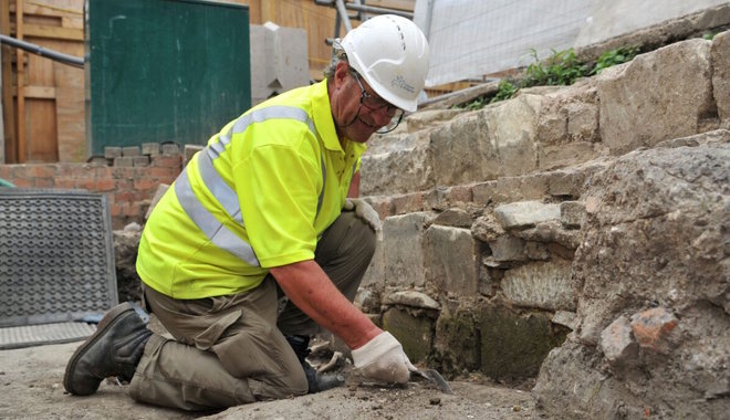 Elveszett középkori templomot kerestek a gloucesteri campus építésén