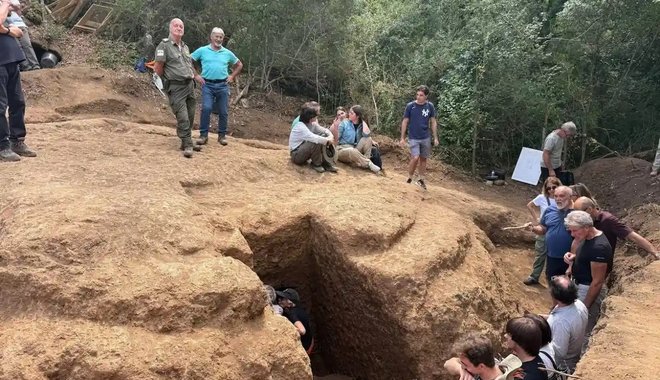 Újabb érintetlen etruszk sírkamrát tártak fel Olaszországban