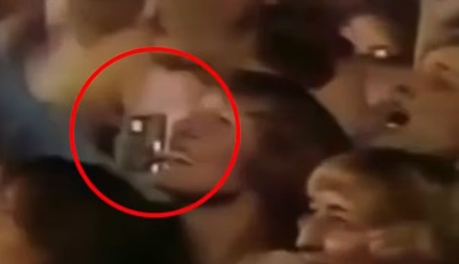 Elvis Presley utolsó koncertjén is időutazót láttak