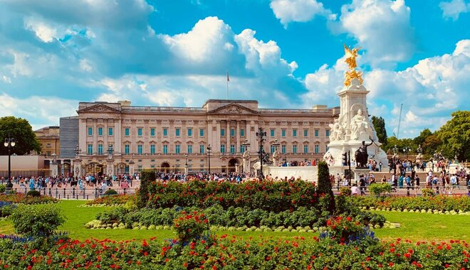 Visszatért a viktoriánus elrendezés a Buckingham-palota képtárába